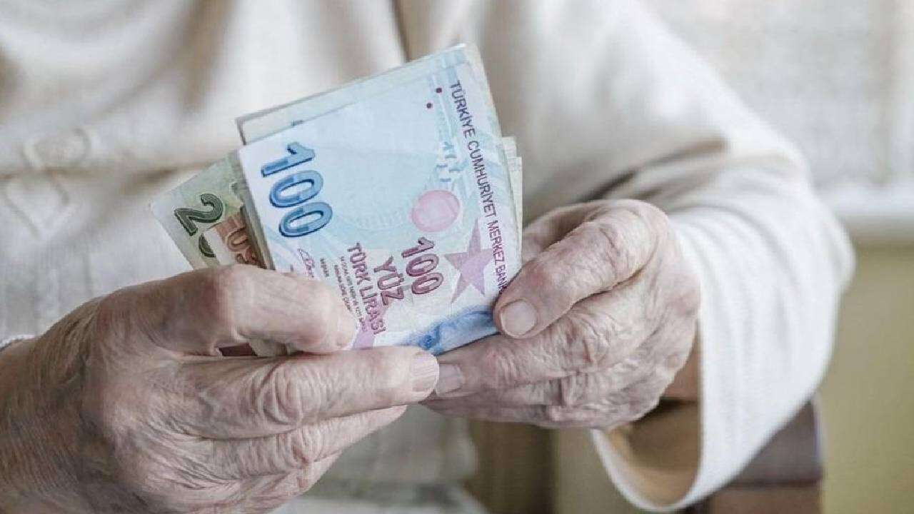 Emeklilerin hesabına koşulsuz 30 bin TL yatırılacak 3